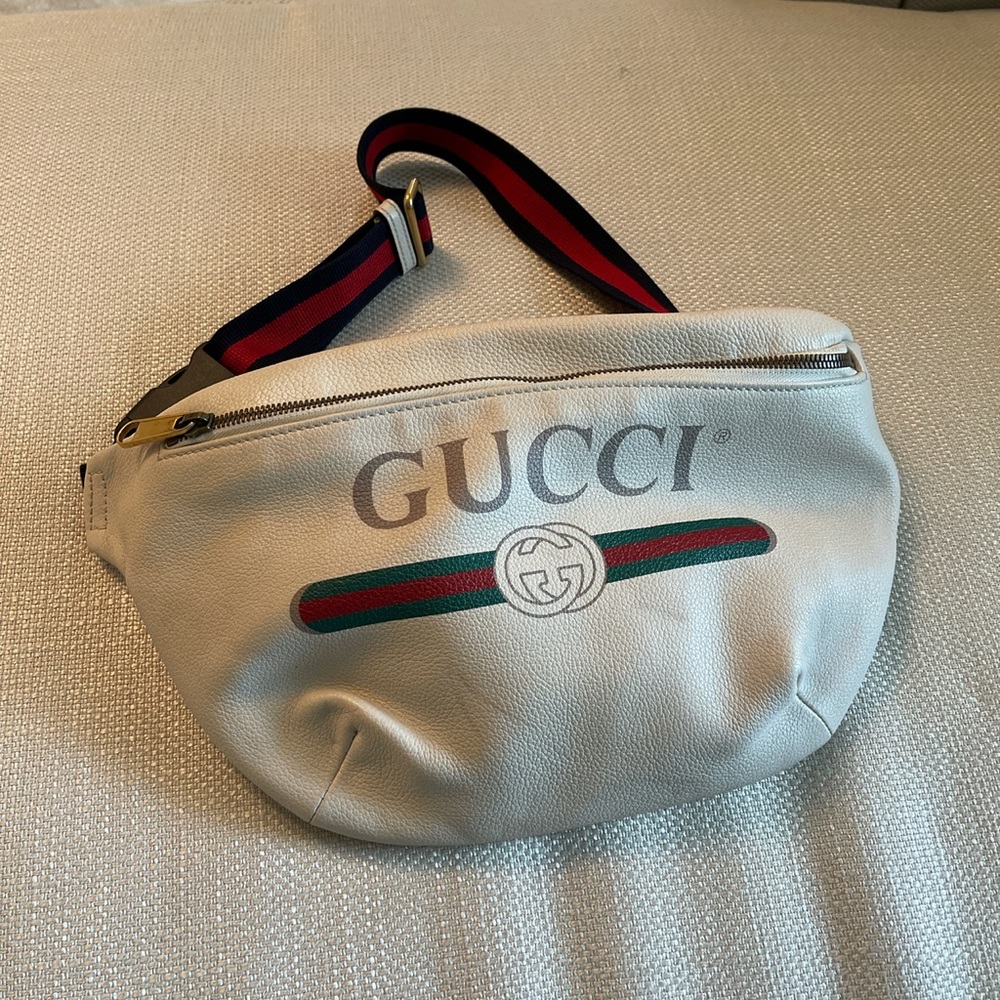 Gucci Grained Calfskin Small Print Belt Bag / Cross Body White